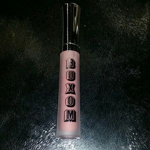 Buxom full on lip cream in white Russian